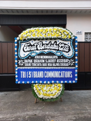 Papan Bunga Duka di Karang Anyar